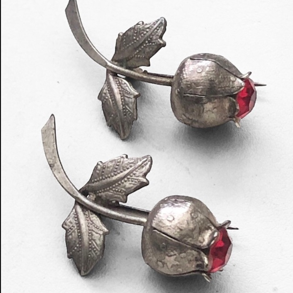 Art Deco C-Clasp Scottish Thistle Brooch Set